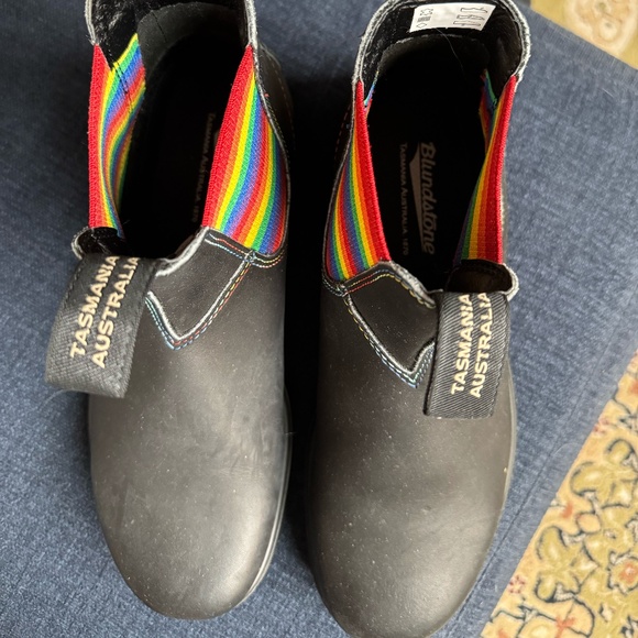 Blundstone Shoes - Blundstone 2105 Chelsea Boot --Worn once